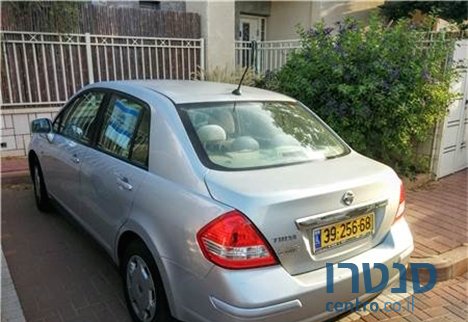 2008' Nissan Tiida photo #1