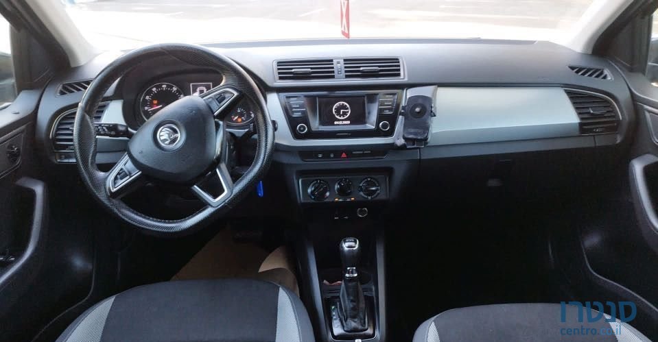 2016' Skoda Fabia סקודה פאביה photo #6