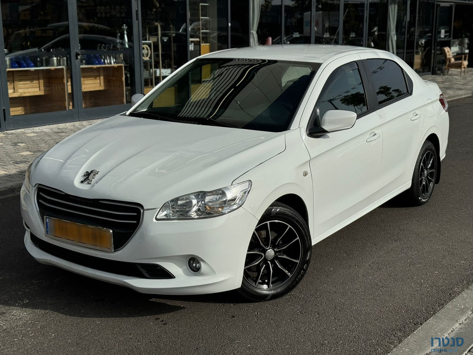 2017' Peugeot 301 photo #1