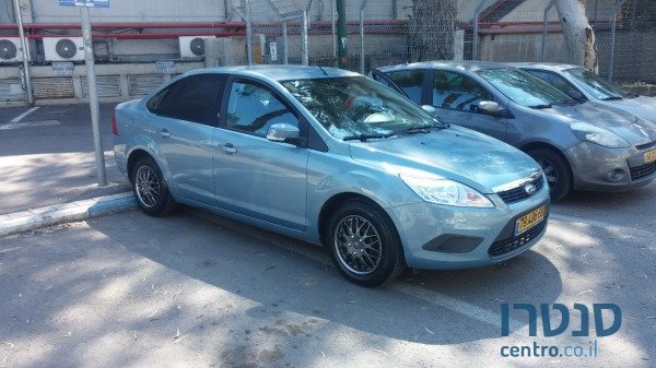 2010' Ford Focus photo #1