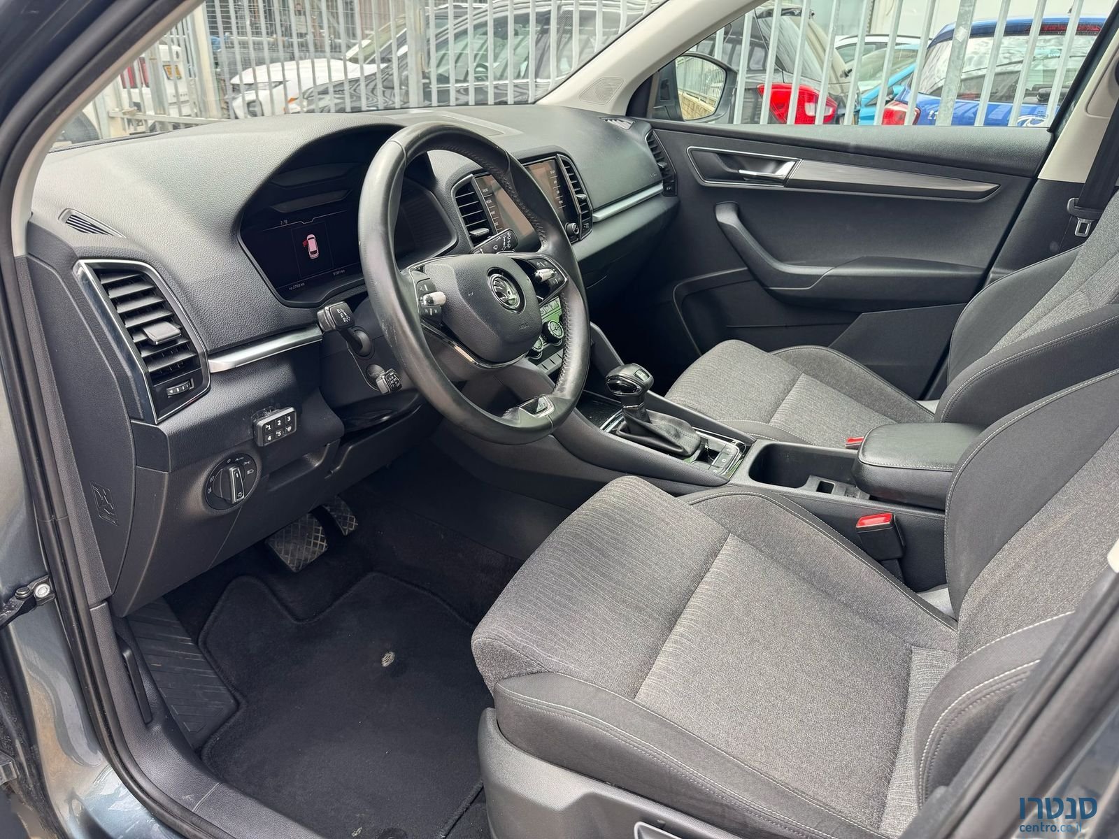 2021' Skoda Karoq photo #2