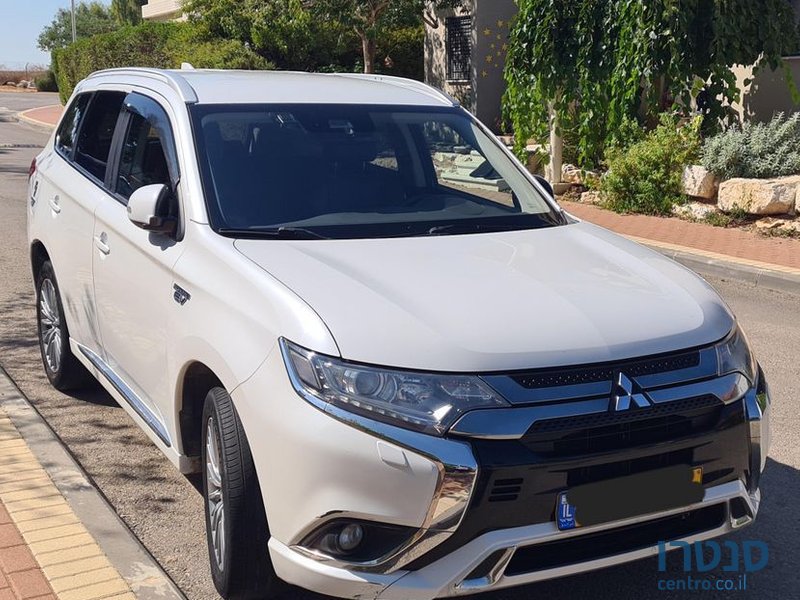 2019' Mitsubishi Outlander מיצובישי אאוטלנדר photo #3