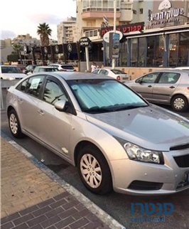 2009' Chevrolet Cruze photo #1