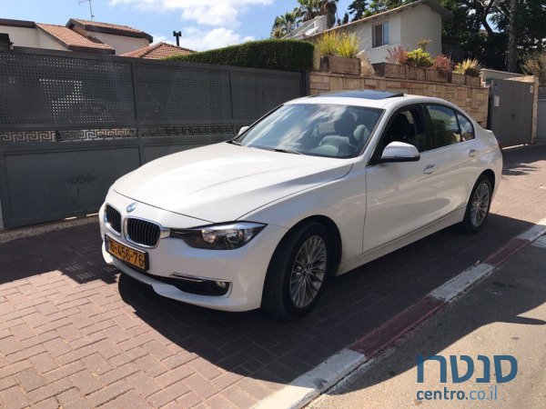 2014' BMW 316 photo #1