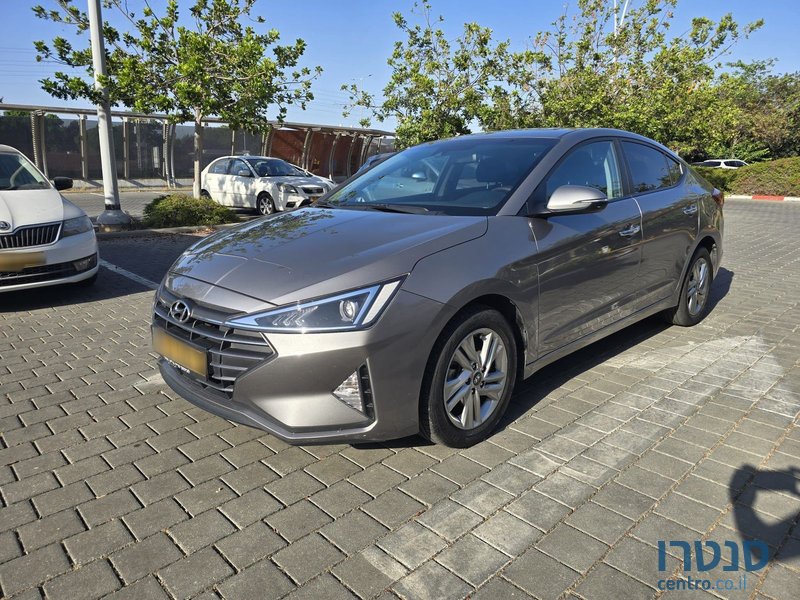 2020' Hyundai Elantra SR photo #1