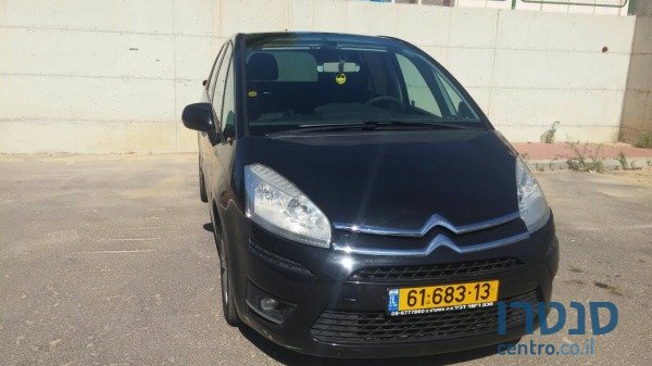 2012' Citroen C4 Picasso photo #1