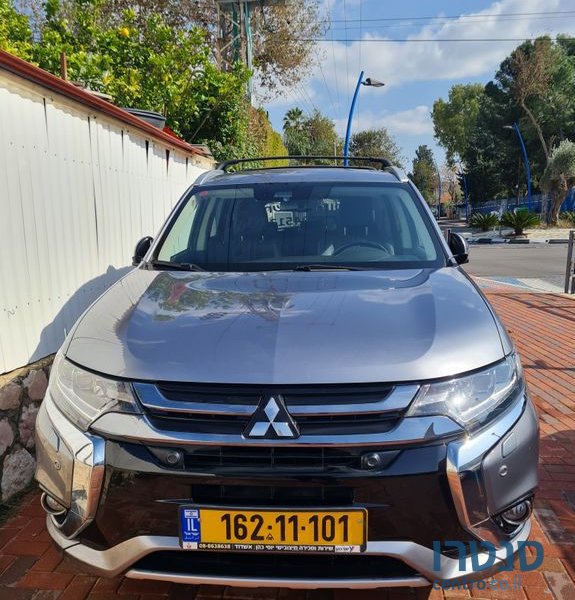 2017' Mitsubishi Outlander מיצובישי אאוטלנדר photo #5