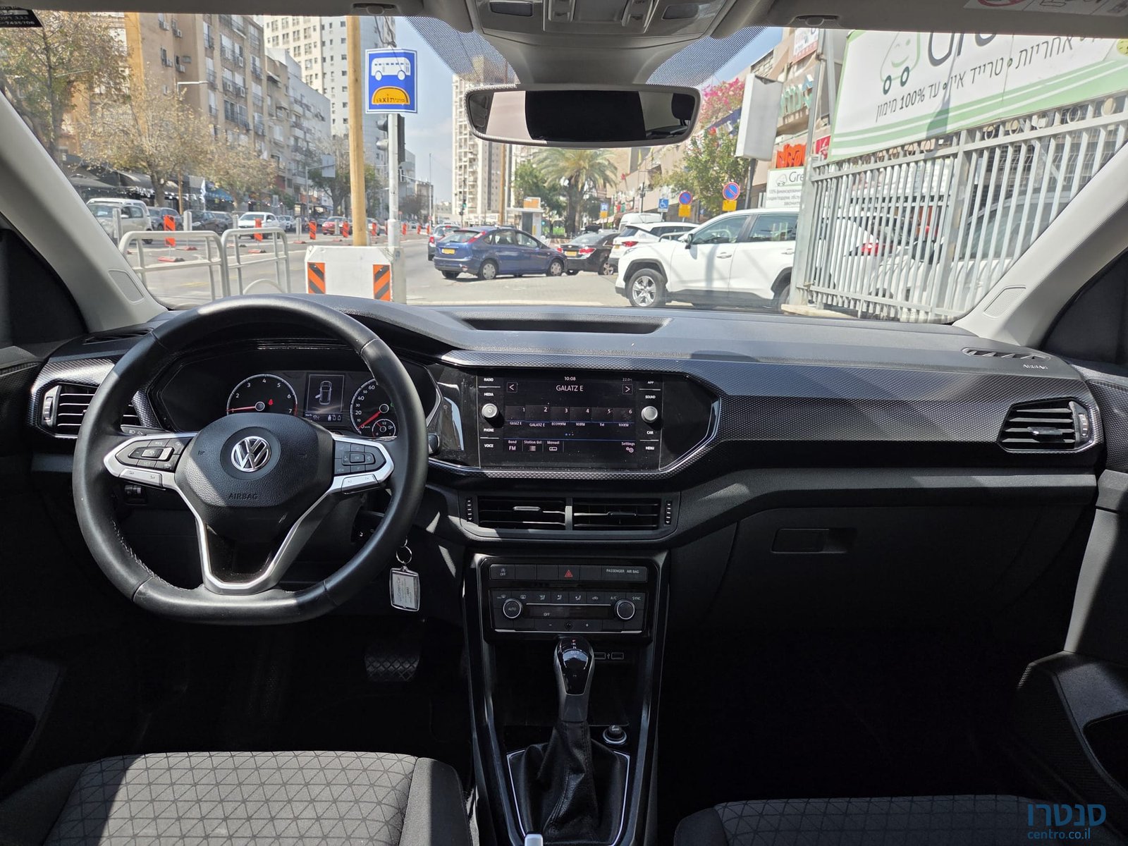 2020' Volkswagen T-Cross photo #2