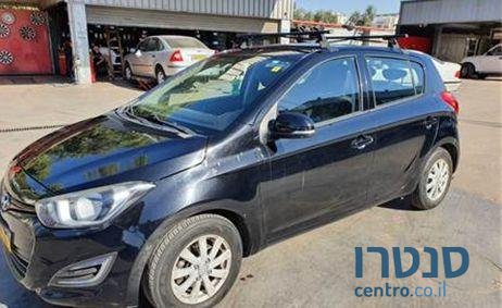 2013' Hyundai i20 יונדאי photo #2