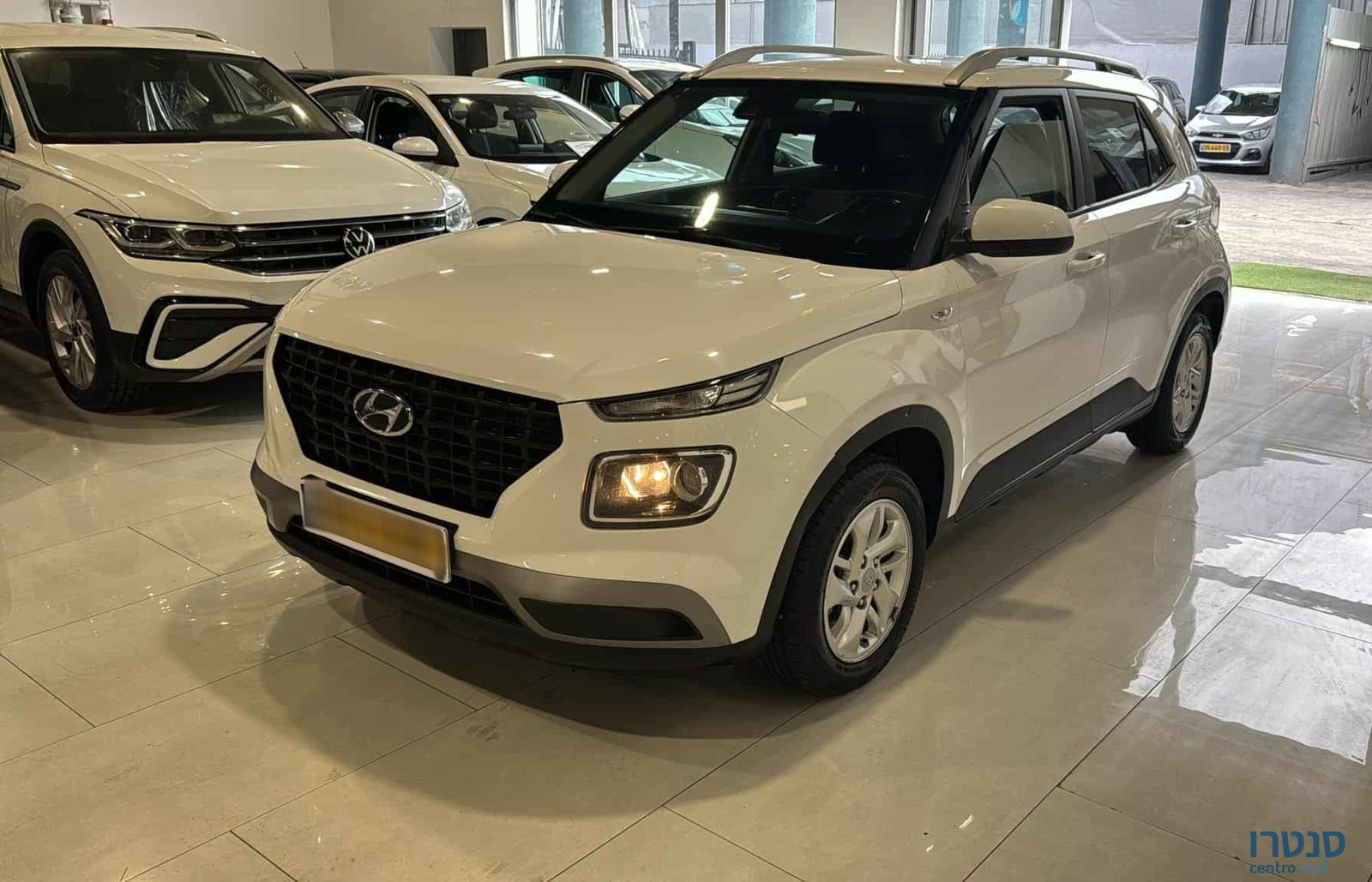 2022' Hyundai Venue photo #1