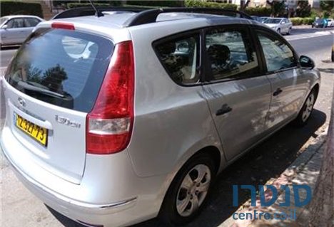 2010' Hyundai i30 photo #3