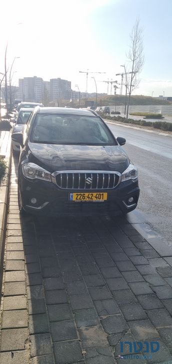 2017' Suzuki SX4 סוזוקי קרוסאובר photo #1