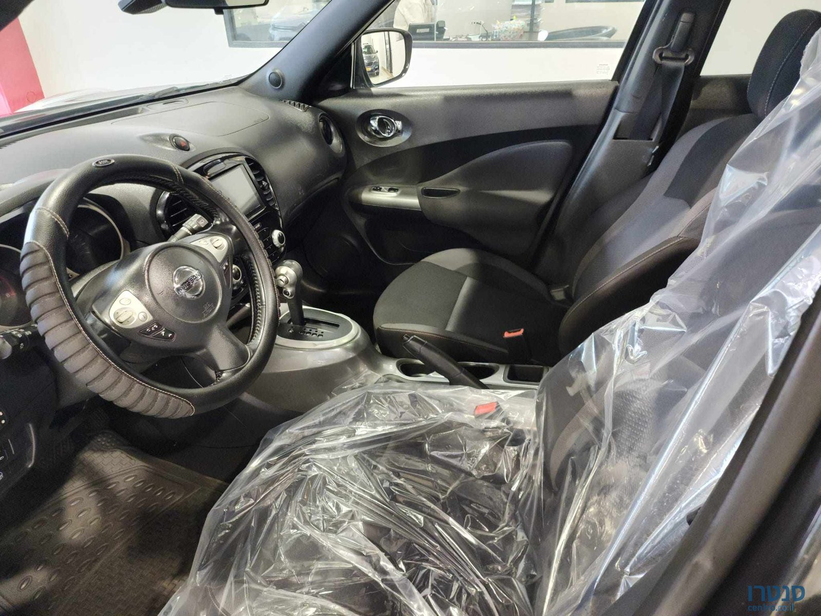 2019' Nissan Juke photo #5