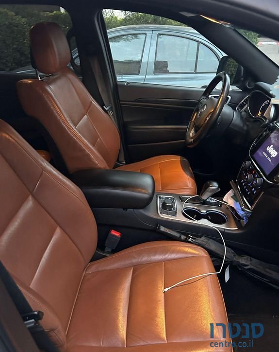 2021' Jeep Grand Cherokee ג'יפ גרנד צ'ירוקי photo #3