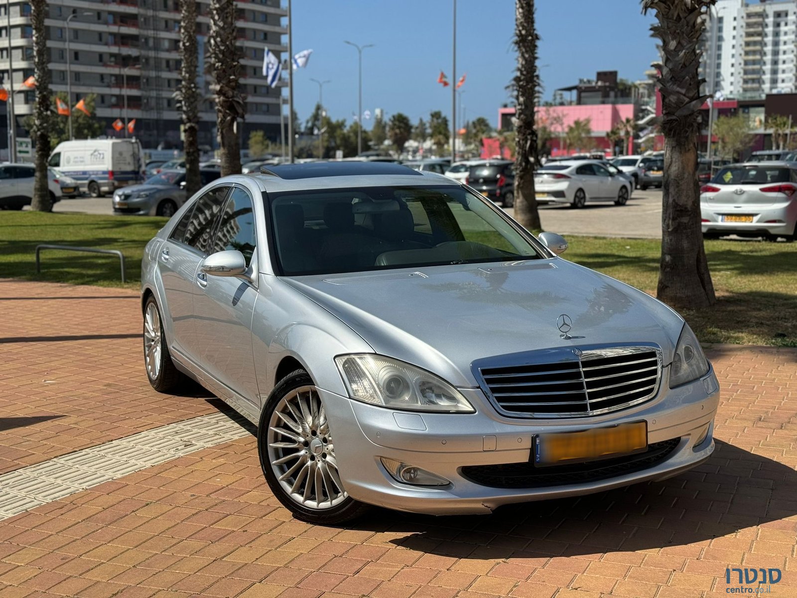 2011' Mercedes-Benz S 350 photo #2