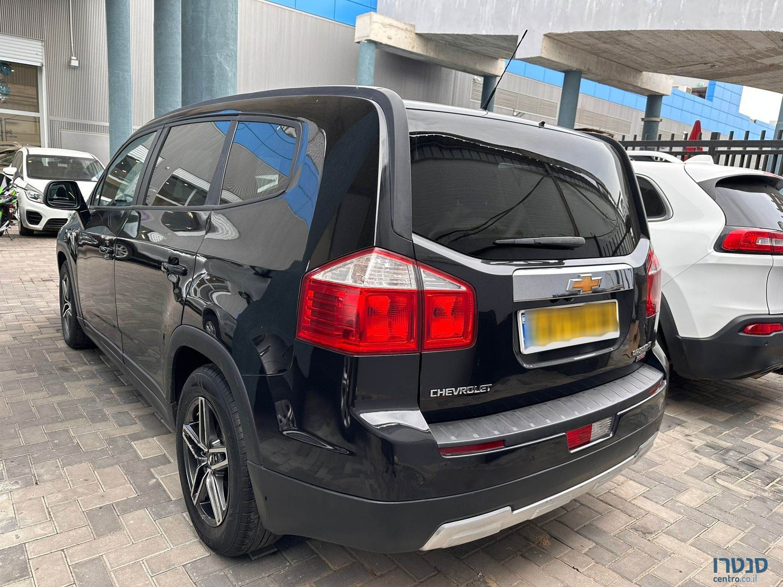 2017' Chevrolet Orlando photo #3