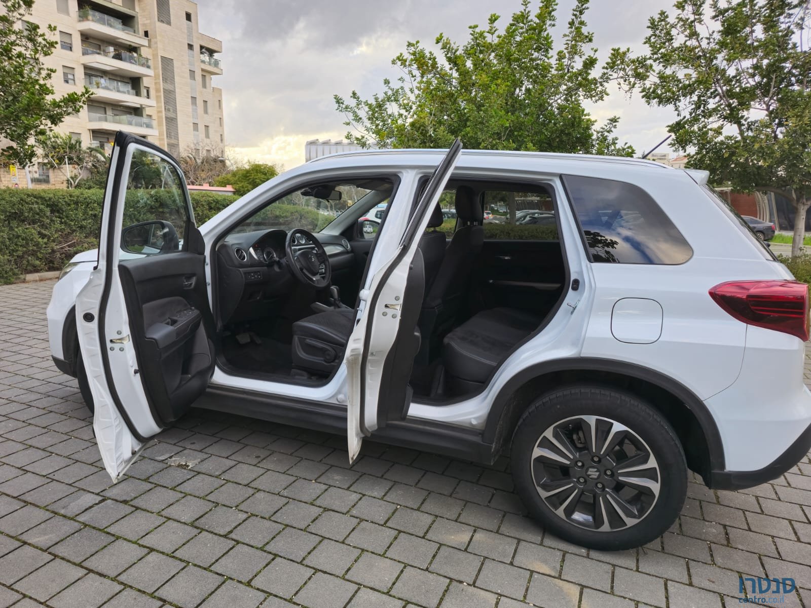 2020' Alfa Romeo 155 photo #2