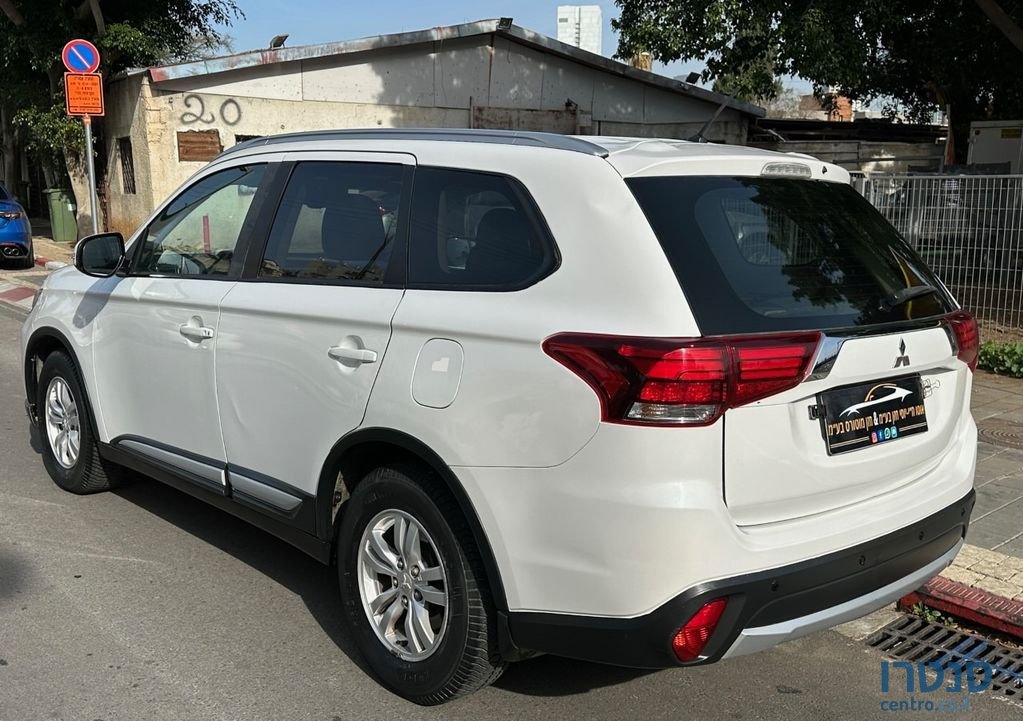 2016' Mitsubishi Outlander מיצובישי אאוטלנדר photo #6