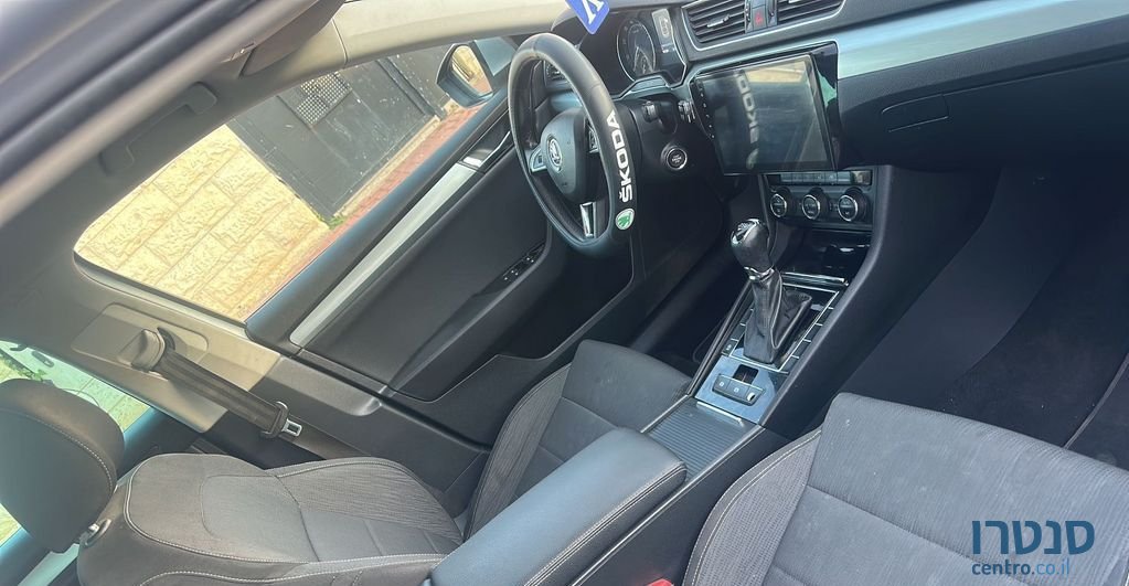 2018' Skoda Superb סקודה סופרב photo #3