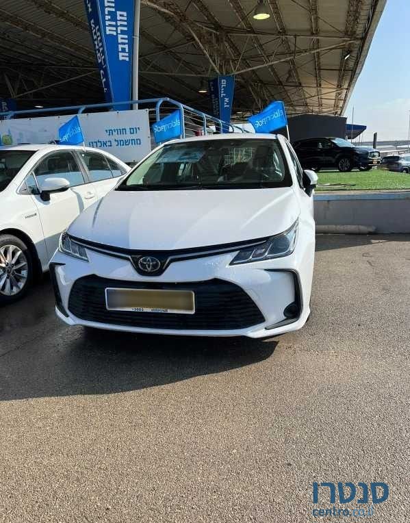 2022' Toyota Corolla טויוטה קורולה photo #3