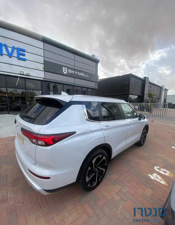 2021' Mitsubishi Outlander מיצובישי אאוטלנדר photo #3