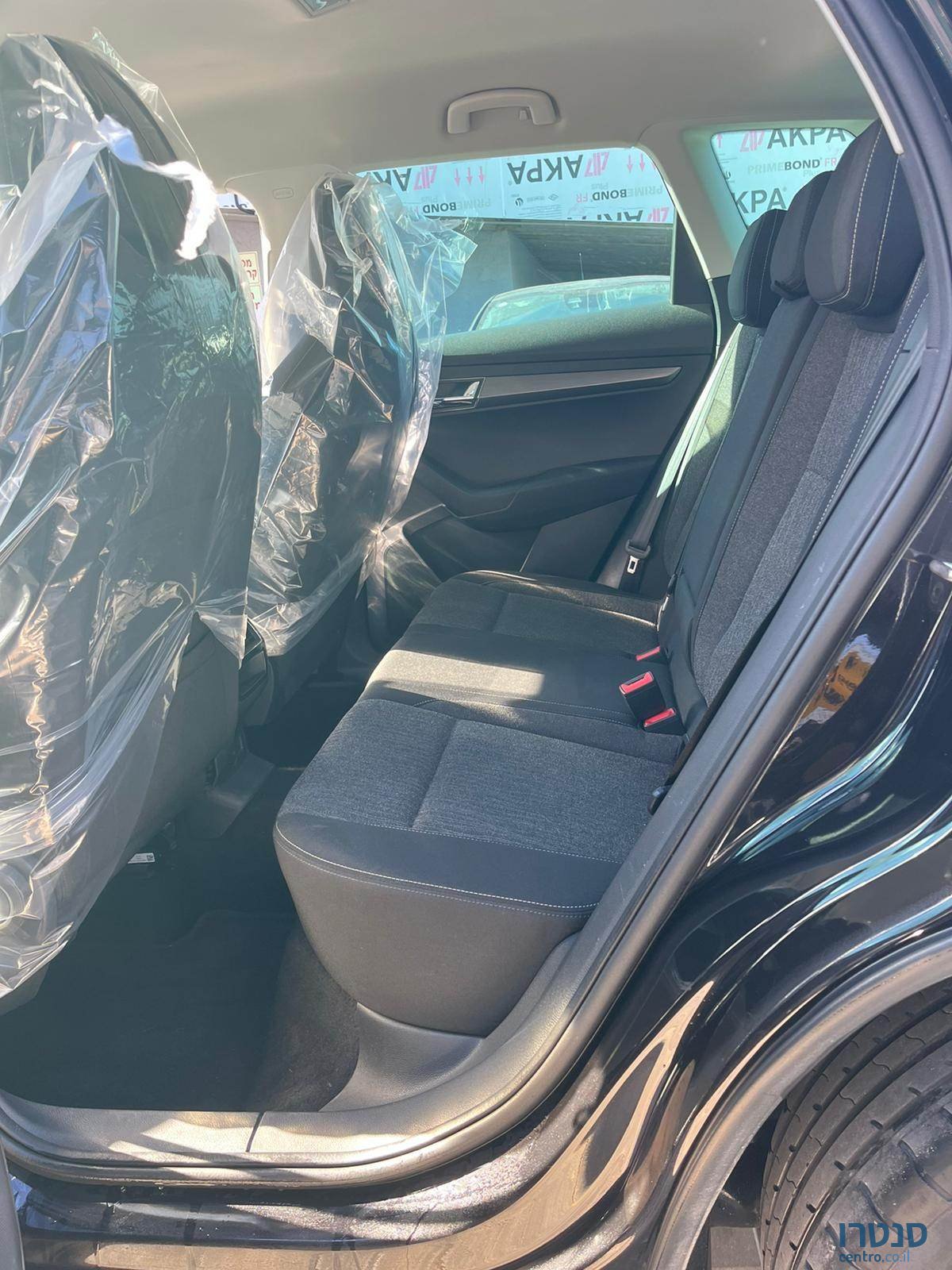 2019' Skoda Karoq photo #6