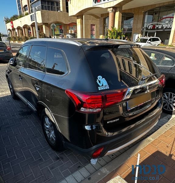 2016' Mitsubishi Outlander מיצובישי אאוטלנדר photo #2