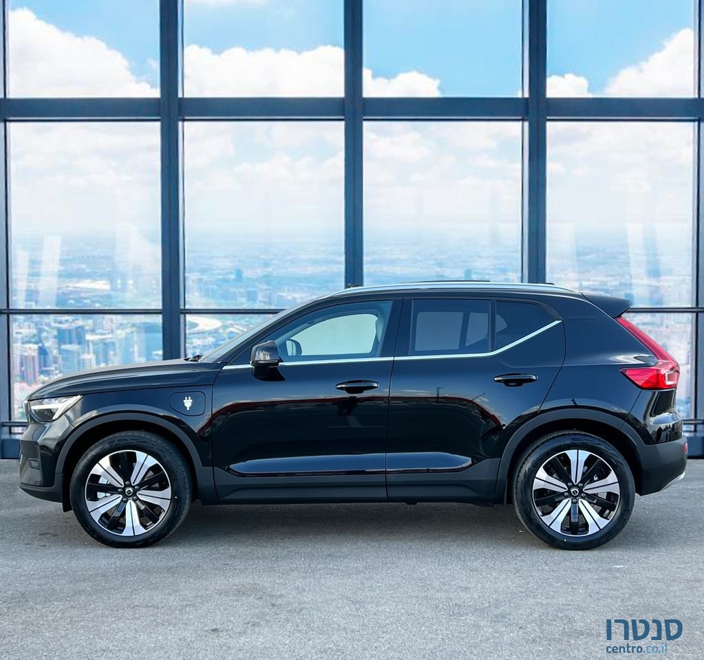 2022' Volvo Xc40 וולוו photo #3