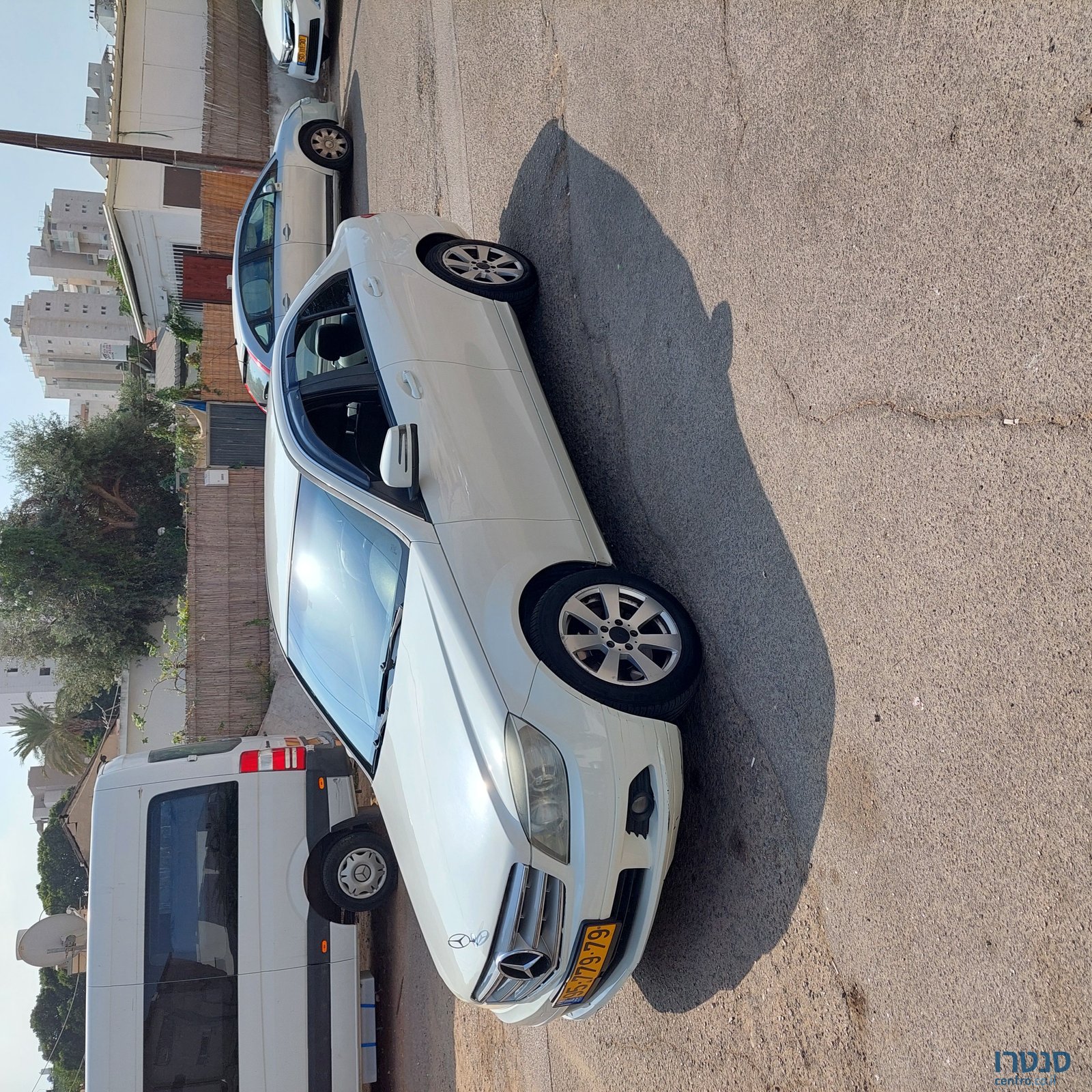 2010' Mercedes-Benz 200 מרצדס photo #1