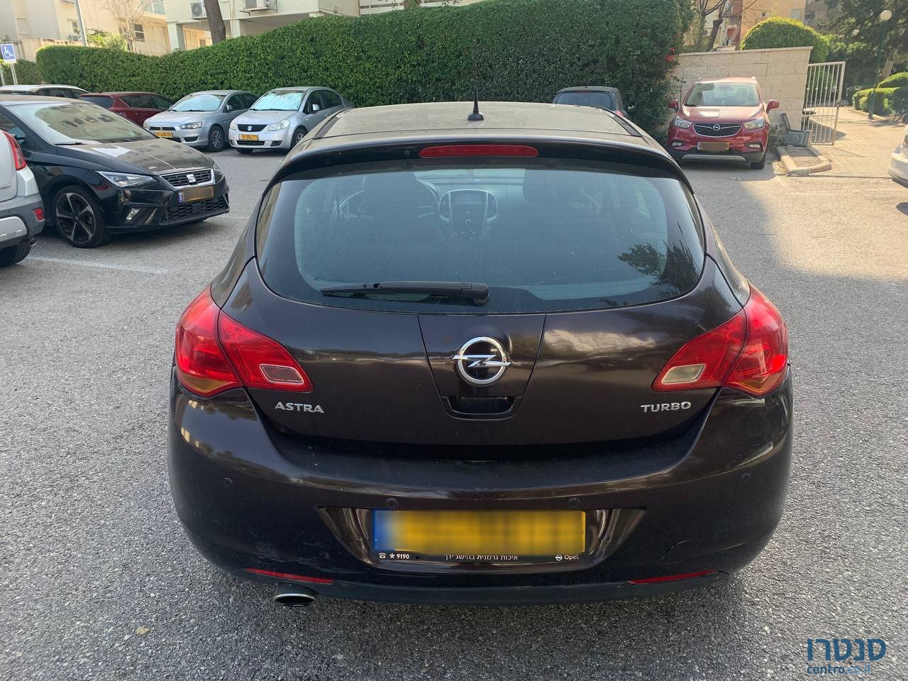 2012' Opel Astra J Turbo photo #3