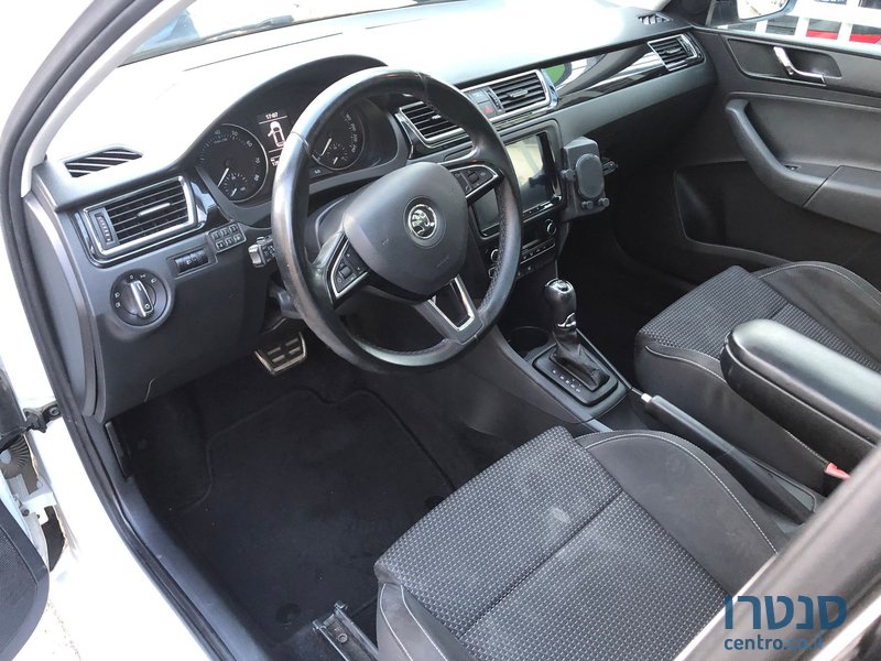 2015' Skoda Rapid סקודה ראפיד photo #3