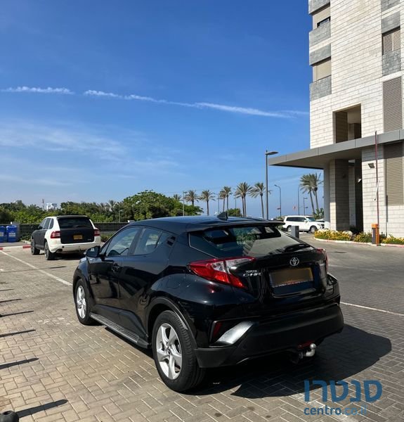 2019' Toyota C-HR טויוטה photo #5