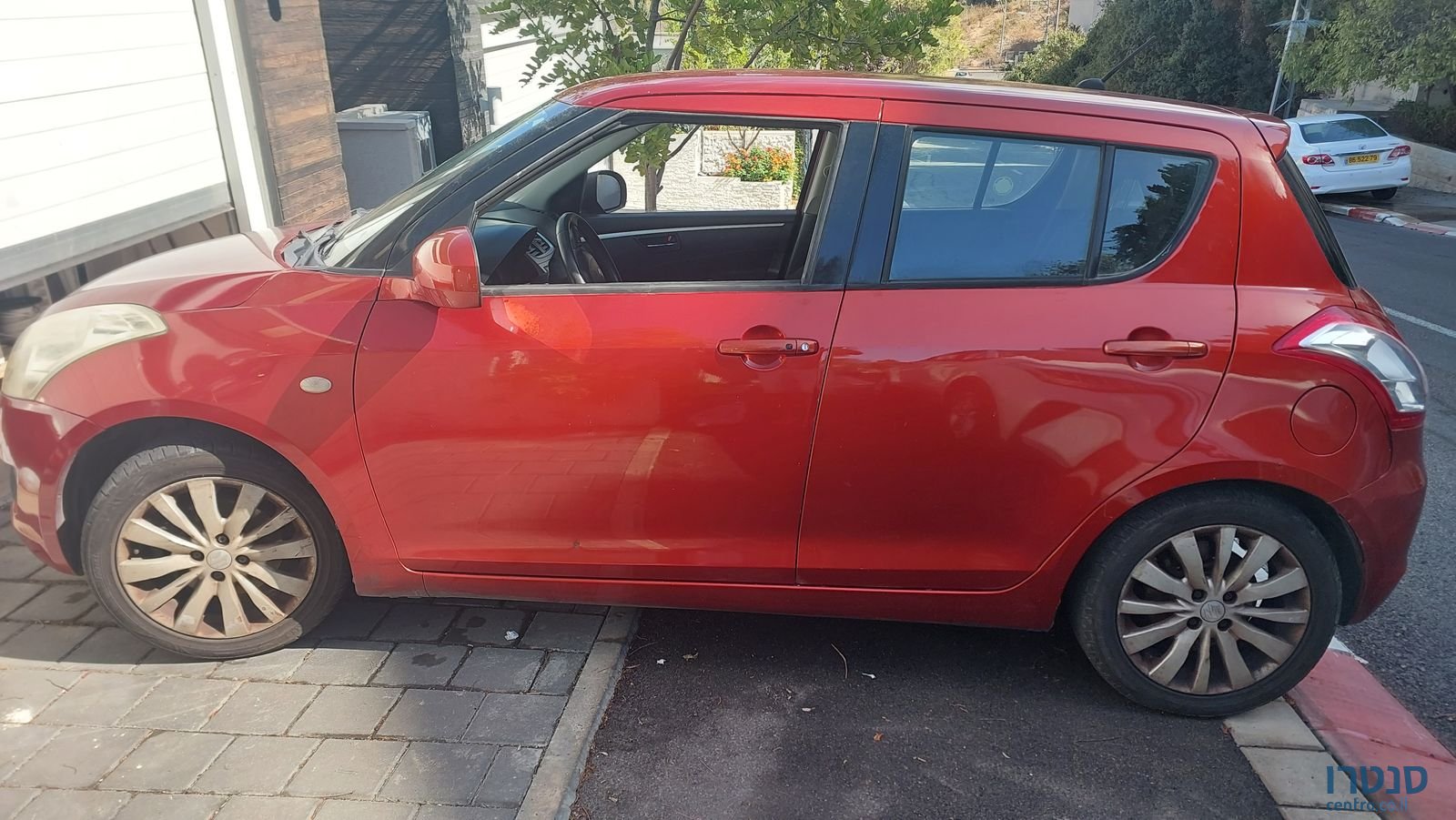 2011' Suzuki Swift סוזוקי סוויפט photo #3