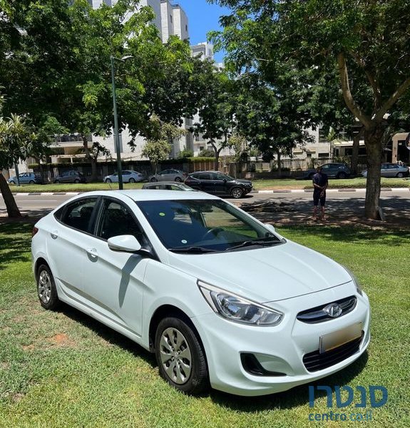 2015' Hyundai i25 יונדאי photo #2