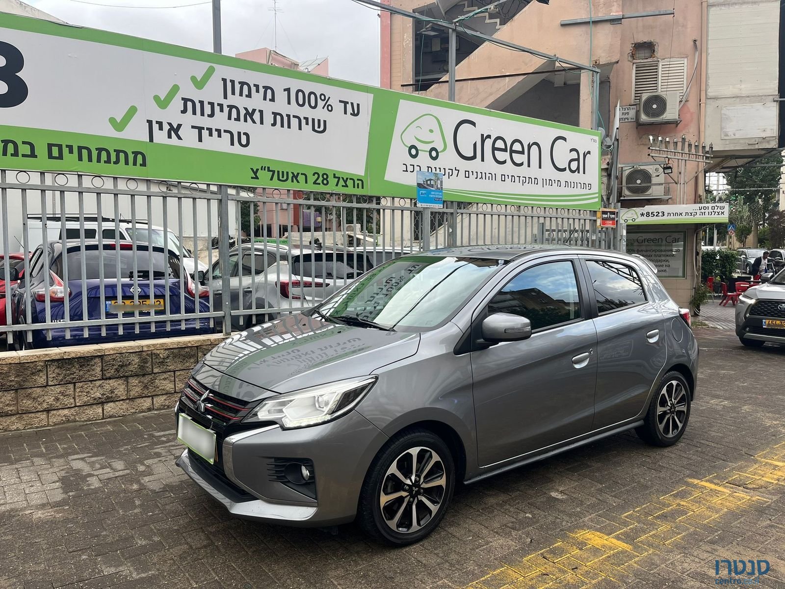 2021' Mitsubishi Space Star photo #2