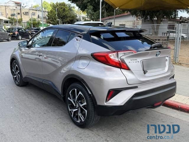 2017' Toyota C-HR טויוטה photo #5