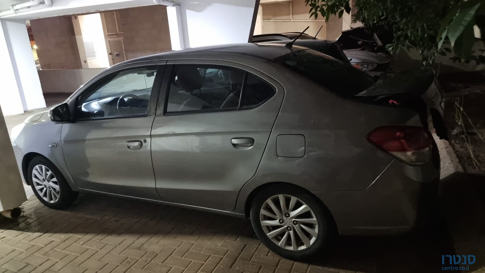 2017' Mitsubishi Attrage מיצובישי אטראז photo #2