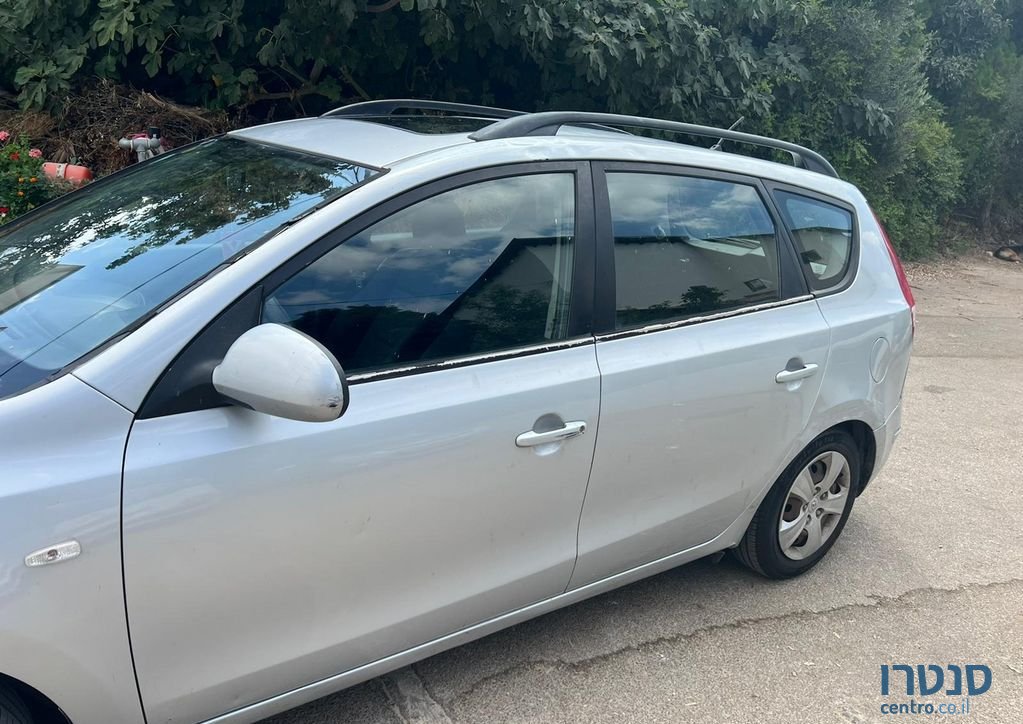 2010' Hyundai I30Cw יונדאי photo #3