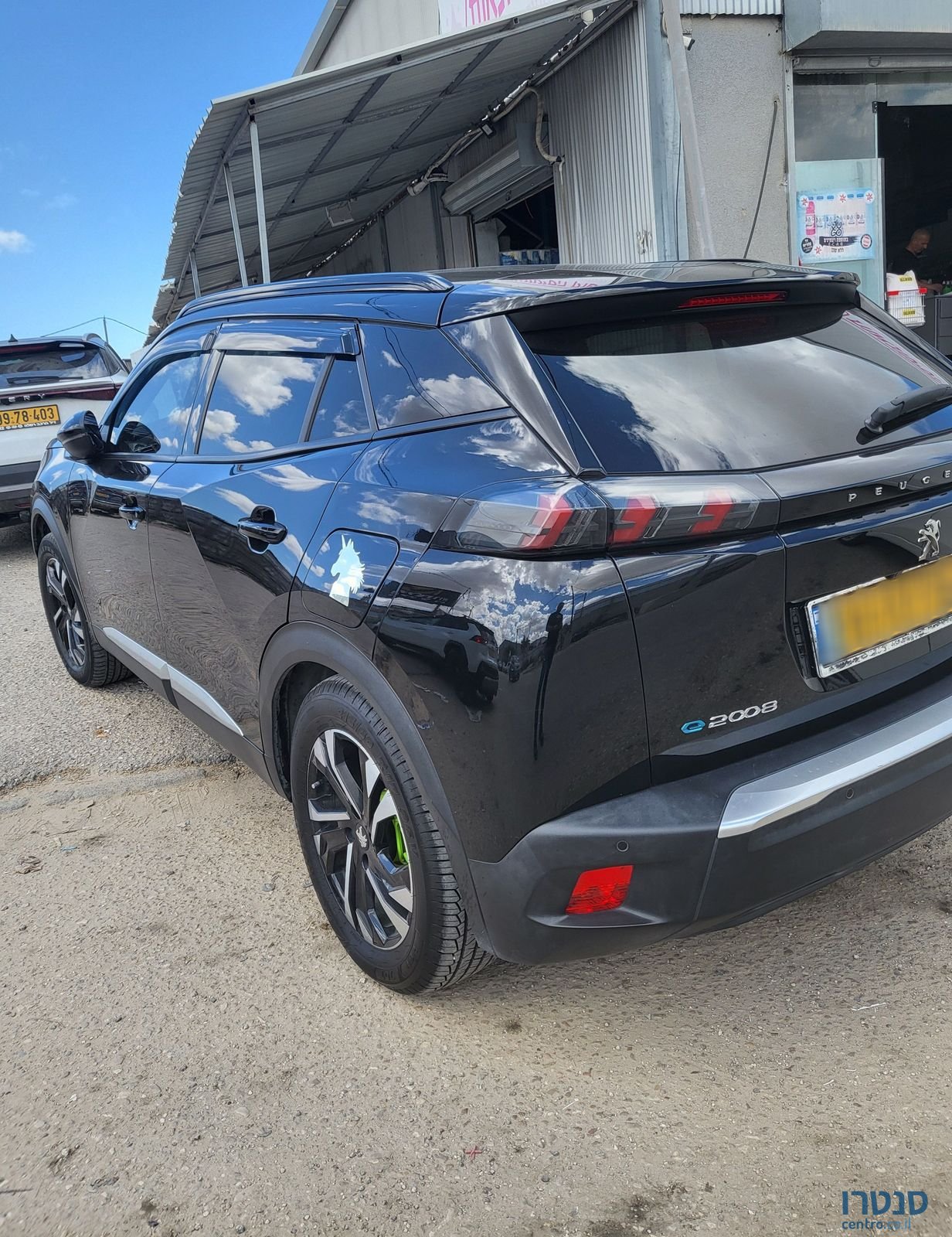 2022' Peugeot 2008 פיג'ו photo #3