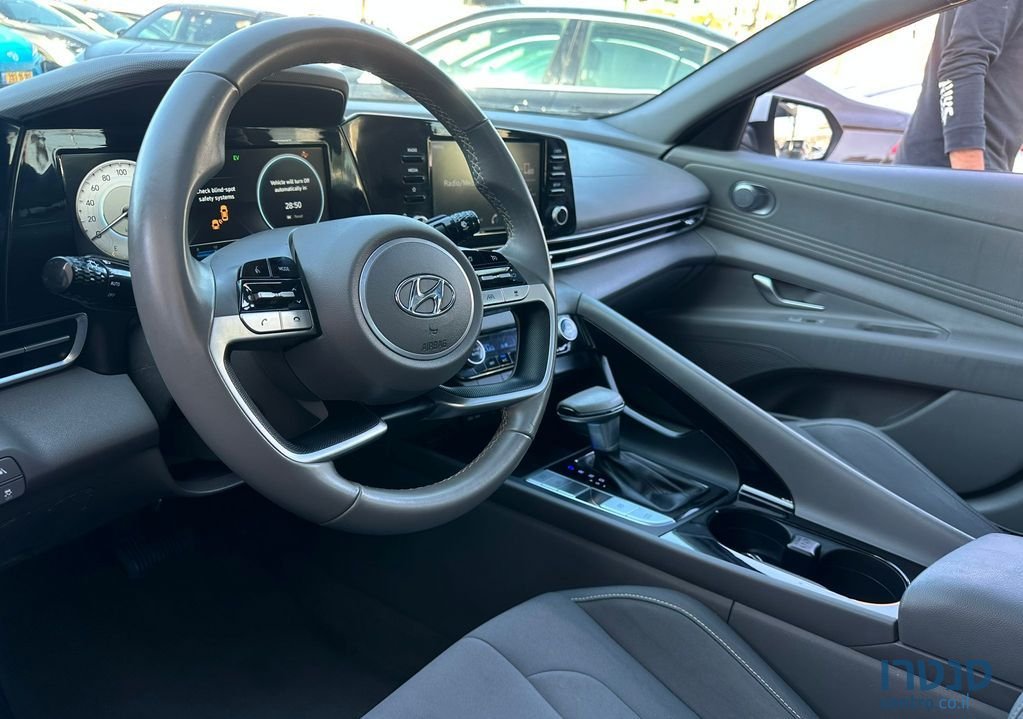 2022' Hyundai Elantra יונדאי אלנטרה photo #5
