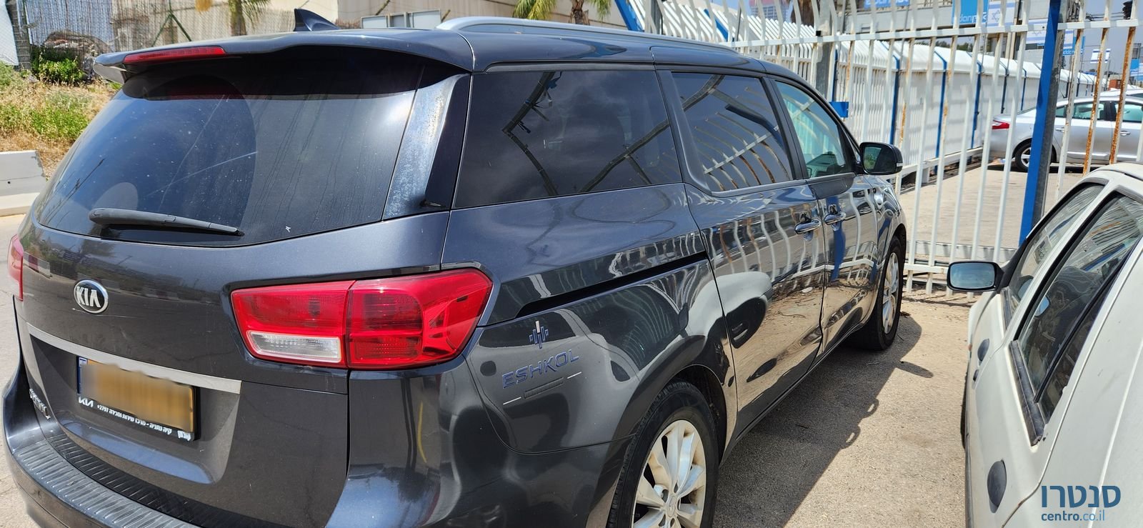2017' Kia Carnival קיה קרניבל photo #5