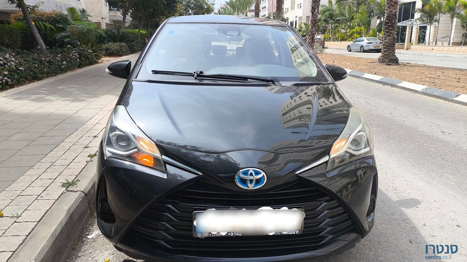 2018' Toyota Yaris טויוטה יאריס photo #2