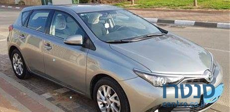 2015' Toyota Auris טויוטה אוריס photo #1