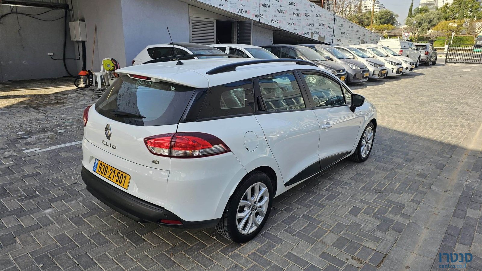 2019' Renault Clio photo #3