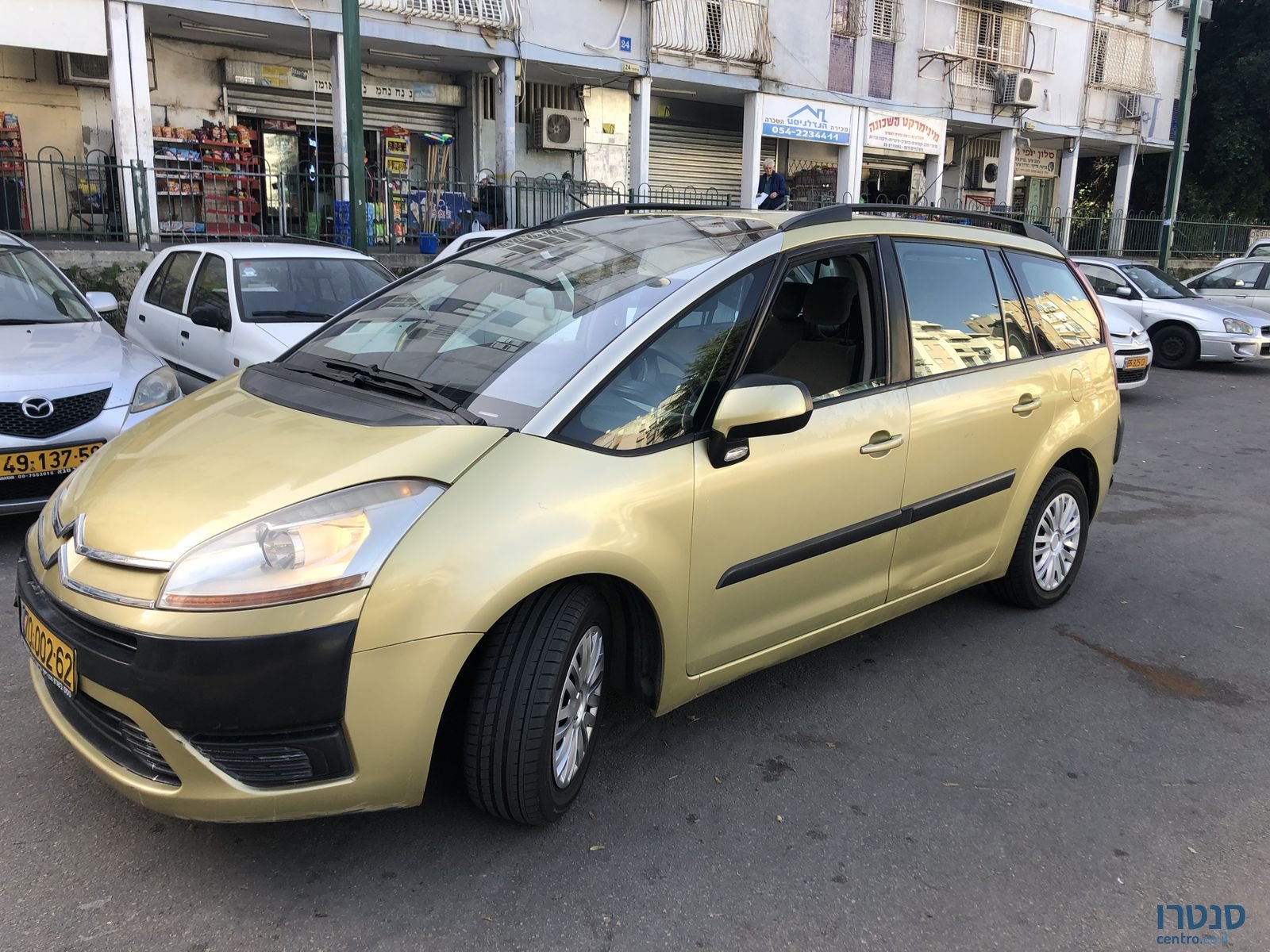 2008' Citroen C4 Picasso photo #2