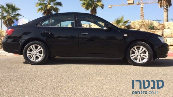 2009' Hyundai Sonata photo #1
