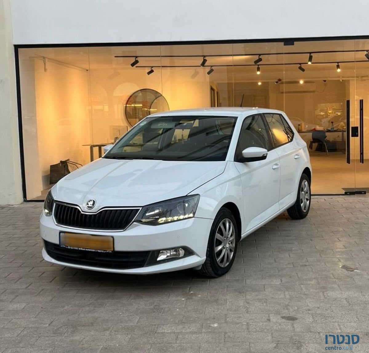 2016' Skoda Fabia סקודה פאביה photo #2