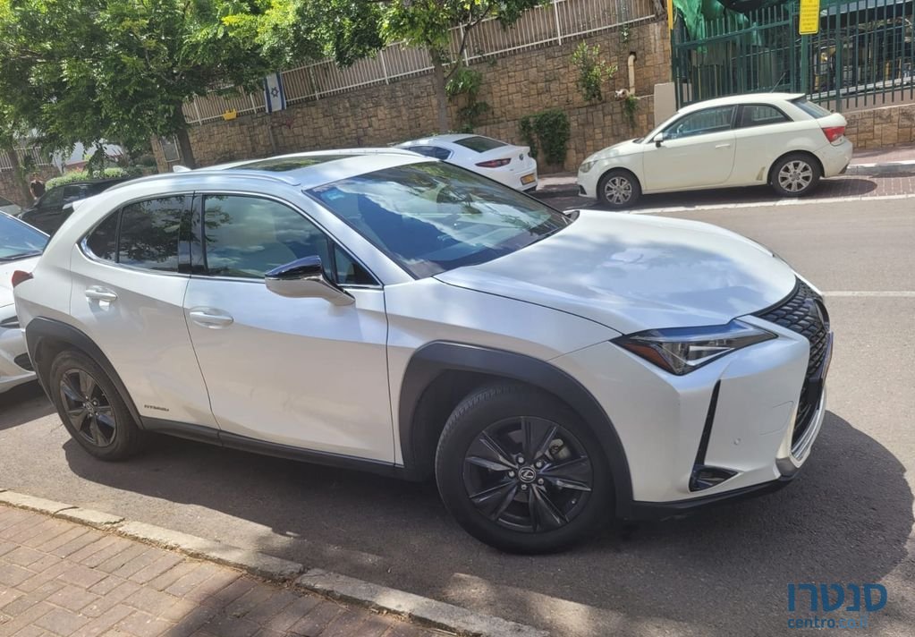 2021' Lexus UX לקסוס photo #2