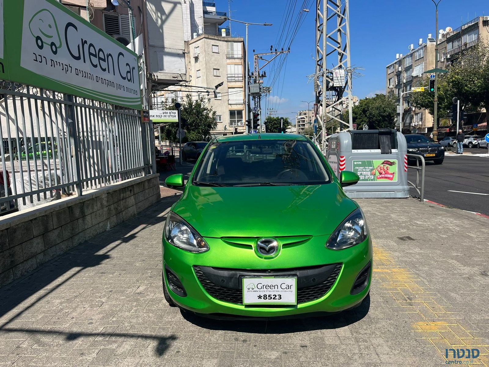 2012' Mazda 2 photo #2