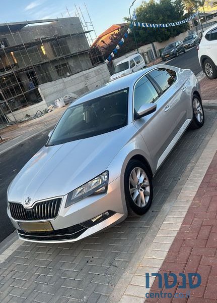 2018' Skoda Superb סקודה סופרב photo #1